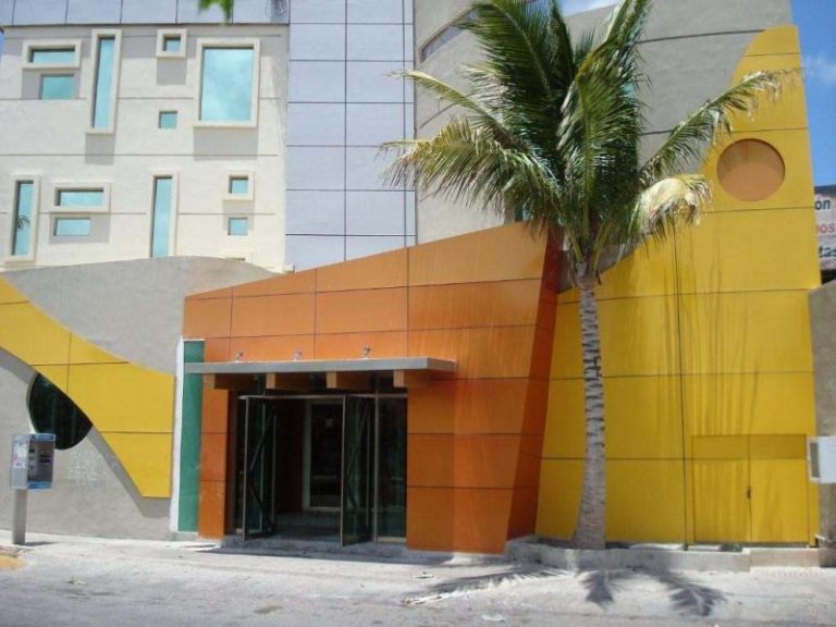 fachada_amarilla__large